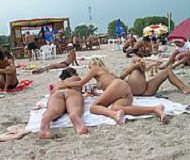 hot beach bod tanning chemiclas hom bikini